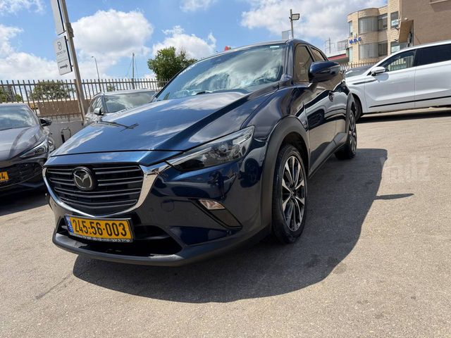 מודעת רכב מאזדה CX-3