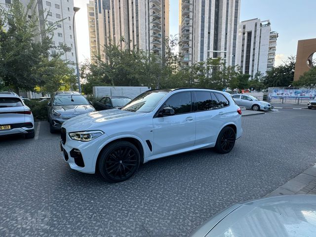 ב מ וו X5