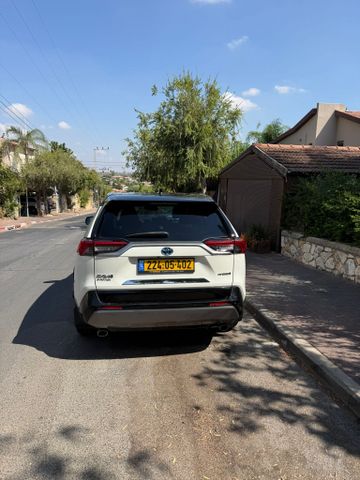מודעת רכב טויוטה RAV4