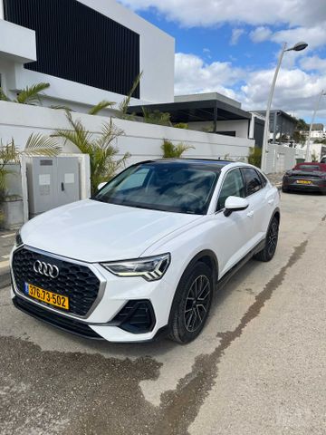 אאודי Q3