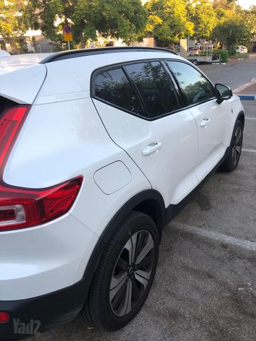 וולוו XC40