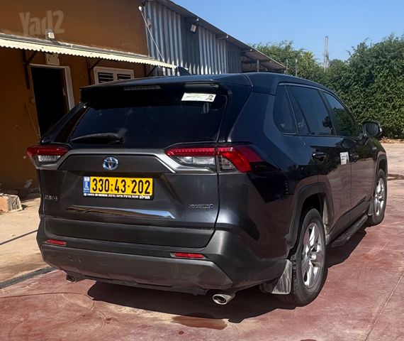 טויוטה RAV4