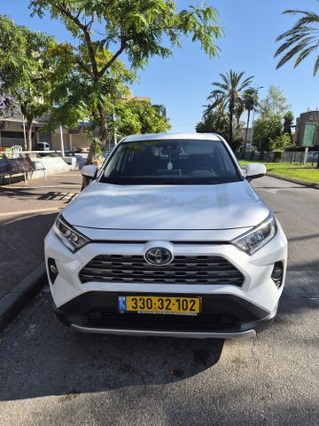 מודעת רכב טויוטה RAV4