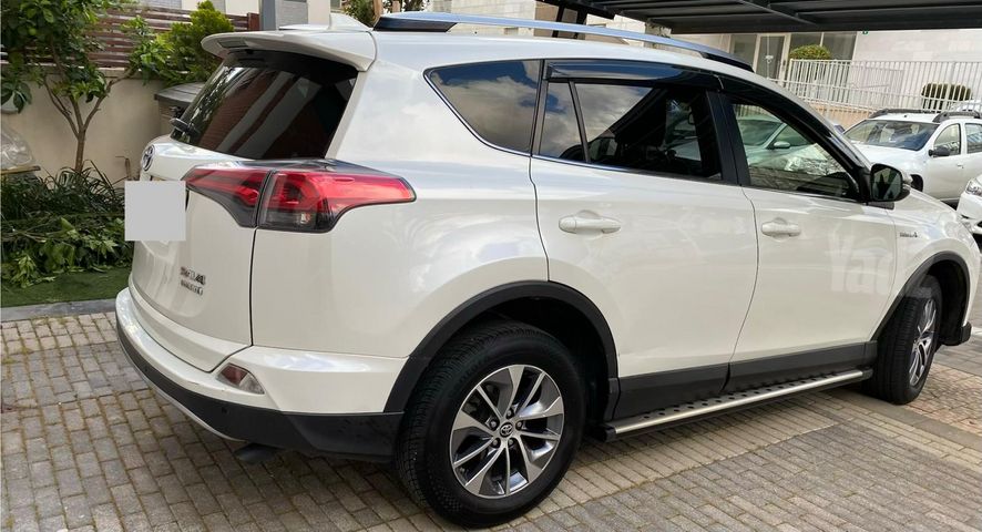 מודעת רכב טויוטה RAV4