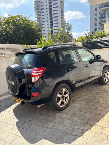 מודעת רכב טויוטה RAV4