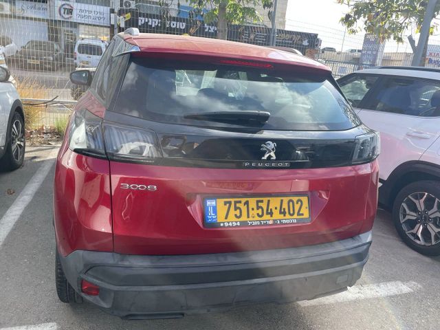 פיג'ו 3008