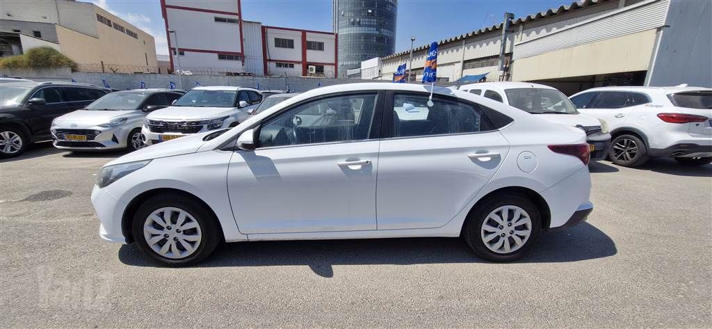יונדאי אקסנט i25