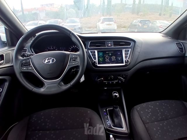 יונדאי i20