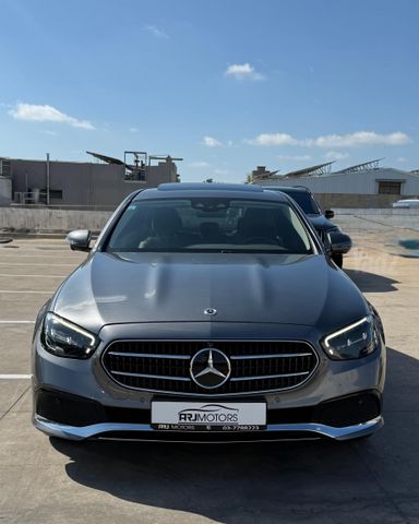 מודעת רכב מרצדס-בנץ E-class