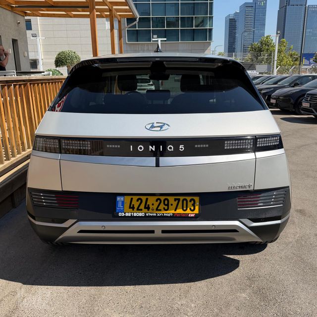 יונדאי איוניק 5