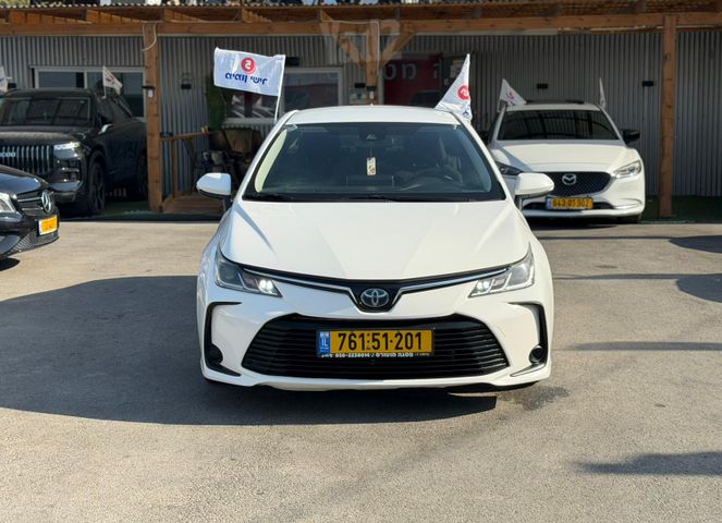 טויוטה קורולה
