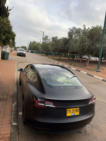 טסלה מודל 3