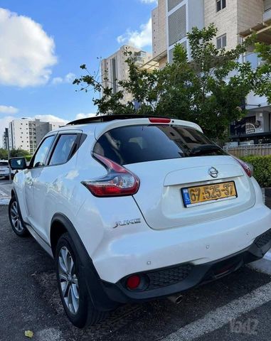 ניסאן ג'וק