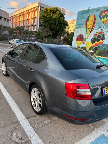 סקודה אוקטביה
