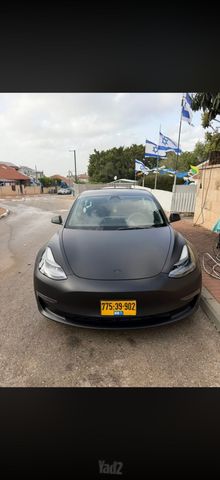 טסלה מודל 3