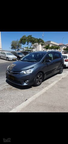 מודעת רכב טויוטה ורסו