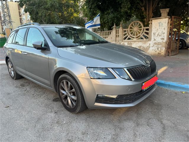 סקודה אוקטביה