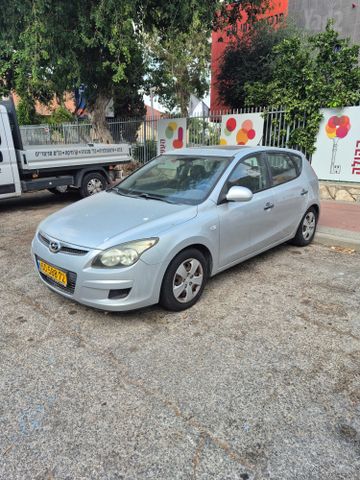יונדאי i30