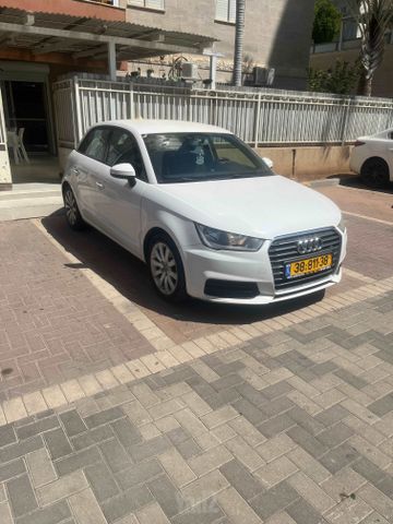 מודעת רכב אאודי A1