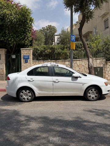 מיצובישי לנסר