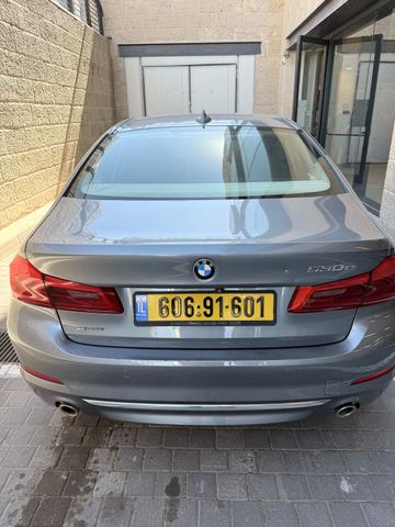 מודעת רכב ב מ וו סדרה 5