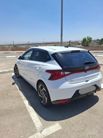 יונדאי i20