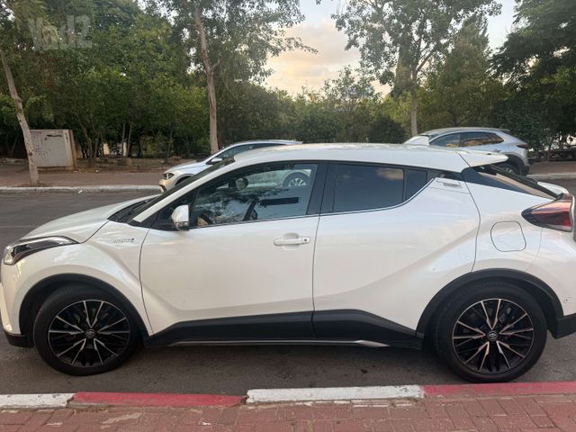 טויוטה C-HR