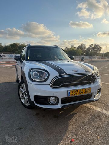 מודעת רכב מיני קאנטרימן
