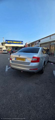 סקודה אוקטביה