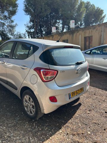 יונדאי i10