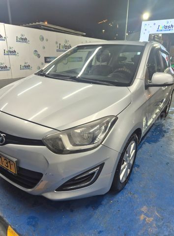 יונדאי i20