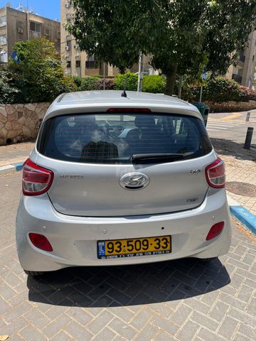 יונדאי i10