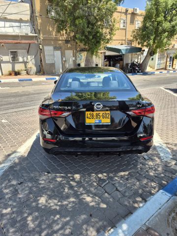 ניסאן סנטרה