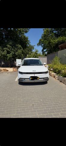 יונדאי איוניק 5