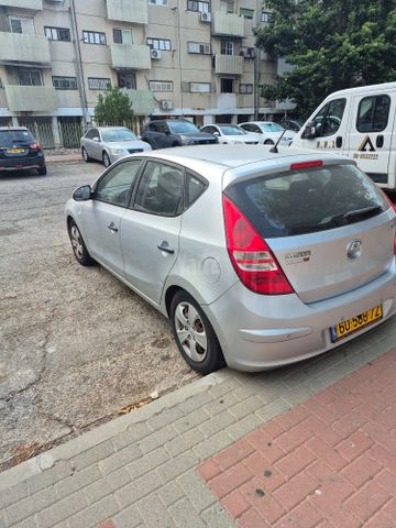 יונדאי i30