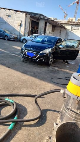 מודעת רכב פיג'ו 208