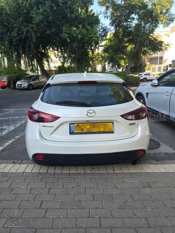 מאזדה 3
