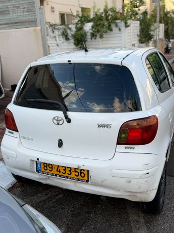 טויוטה יאריס