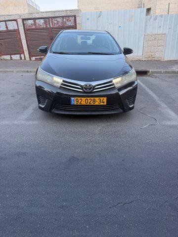 טויוטה קורולה