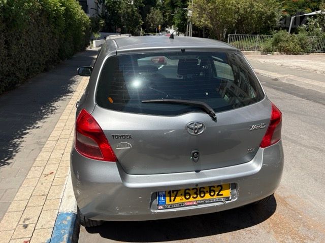 טויוטה יאריס