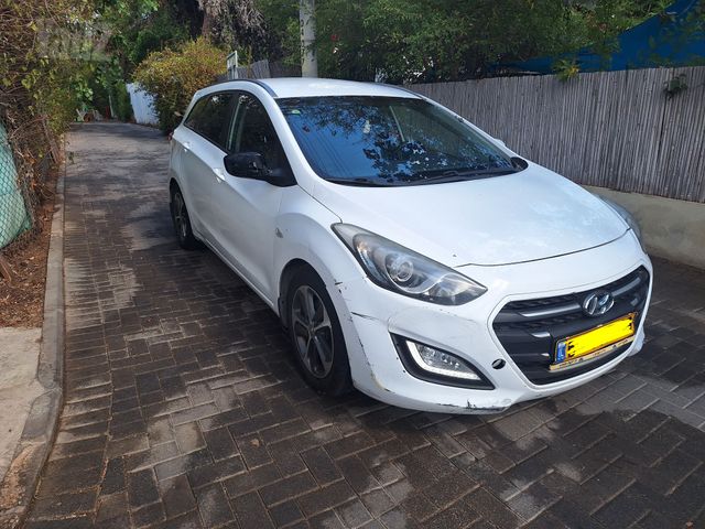 יונדאי i30