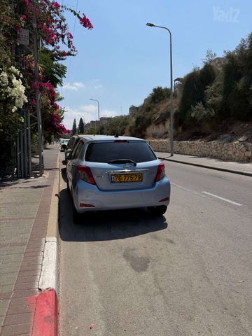 טויוטה יאריס