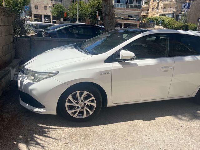 מודעת רכב טויוטה אוריס