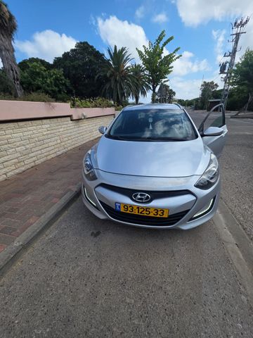 יונדאי i30