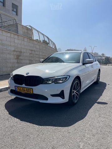 מודעת רכב ב מ וו סדרה 3