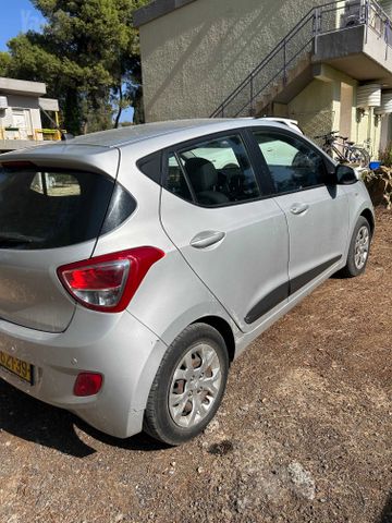 יונדאי i10