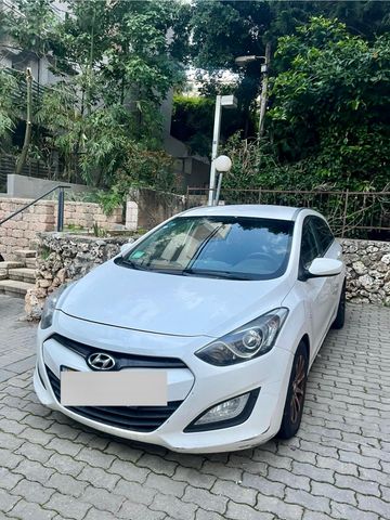 יונדאי i30