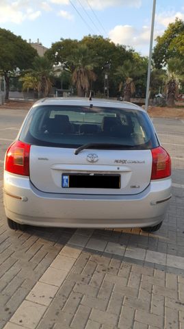 טויוטה קורולה