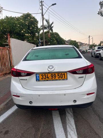 מאזדה 3