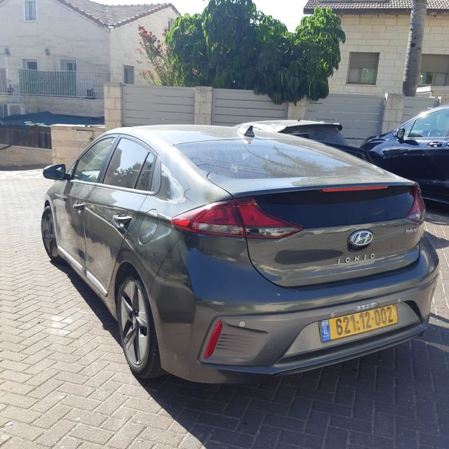 יונדאי איוניק